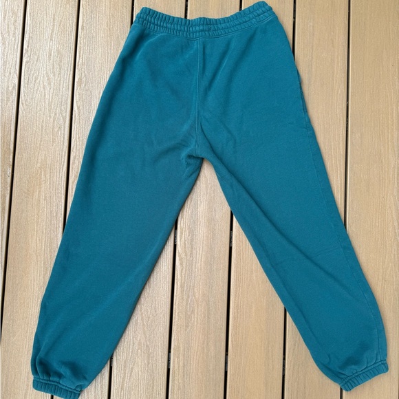 Abercrombie & Fitch Essential Sunday Sweatpants - Picture 2 of 4